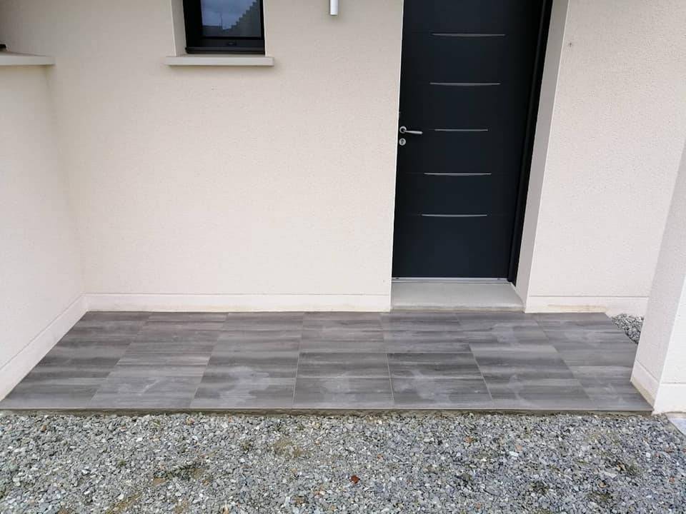 Carrelage sous porche